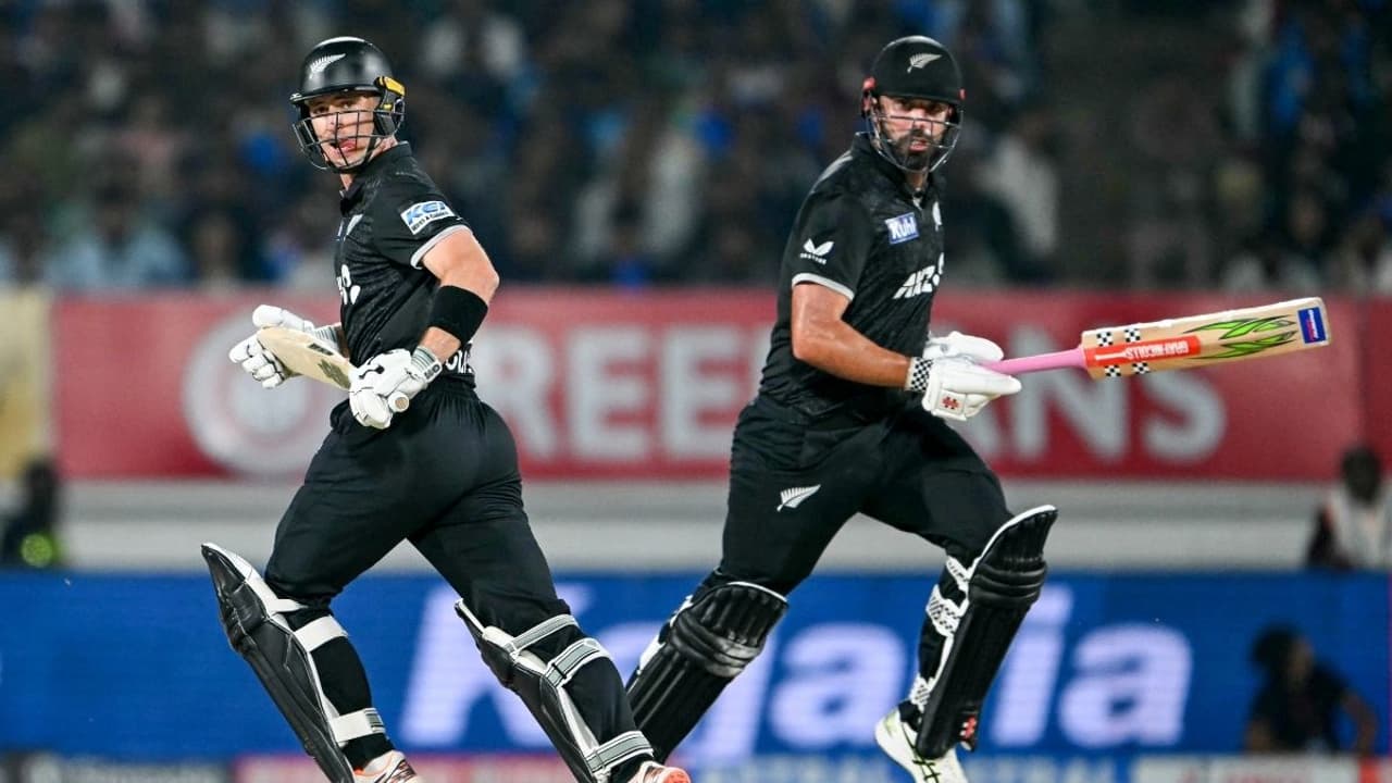 IND vs NZ 2nd ODI Highlights : राजकोट में 'सुपर फ्लॉप' रही टीम इंडिया, डेरिल मिचेल के आगे एक न चली, न्यूजीलैंड ने 7 विकेट से हराया